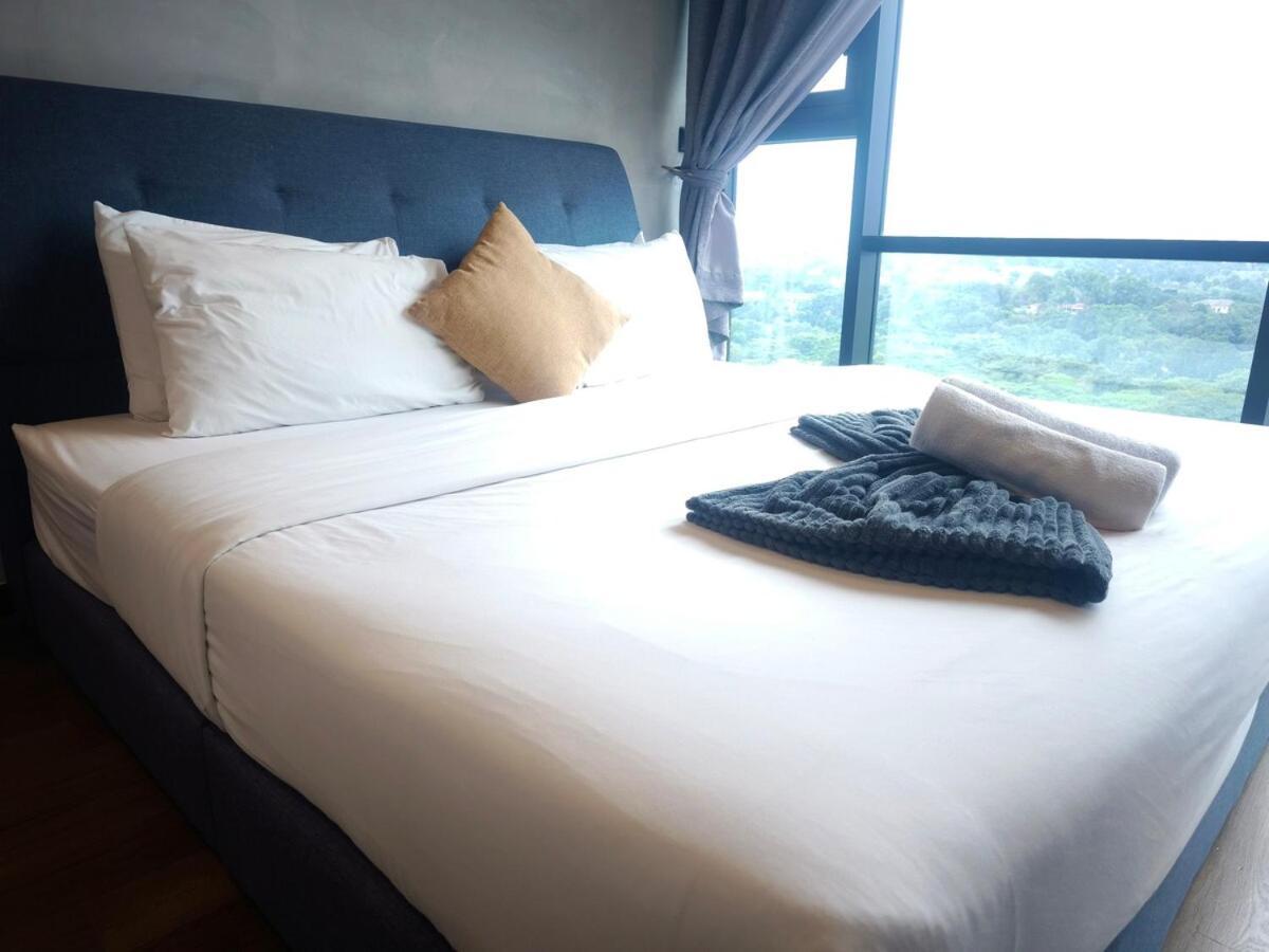 8pax View Next To Kl118 Chinatown N Train Station Pangsapuri *
