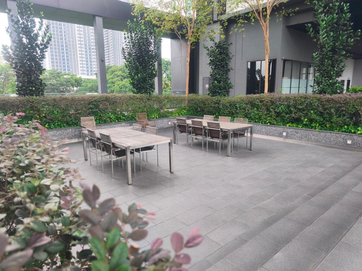 8pax View Next To Kl118 Chinatown N Train Station * Kuala Lumpur